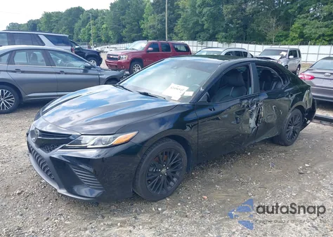 2020 Toyota Camry Se Nightshade Edition z USA, uszkodzony, nr VIN 4T1G11AK1LU369525